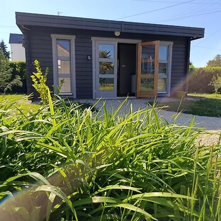 Tiny House Toute Equipee Avec Jardin Saint-Florent-sur-Cher Esterno foto