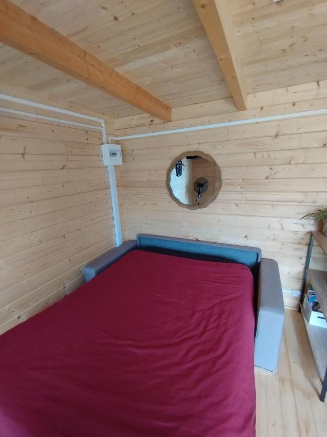 Tiny House Toute Equipee Avec Jardin Saint-Florent-sur-Cher Esterno foto