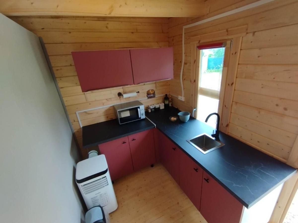 Tiny House Toute Equipee Avec Jardin Saint-Florent-sur-Cher Esterno foto